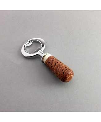 Décapsuleur ouvre-bouteille en pomme de pin fabriqué en France sur le Bassin d'Arcachon
