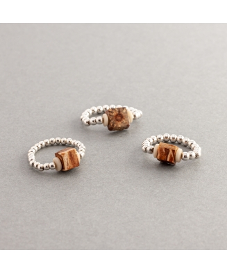 Bague Cubik en argent, ivoire végétal et pomme de pin fabriquée en France sur le Bassin d'Arcachon