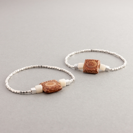 Pomme de pin en tagua, ivoire végétal - Bracelet Mosaïk en argent, ivoire végétal et pomme de pin - artisanat de Lège Cap Ferret - kokobelli