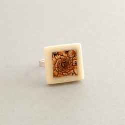  Bague Pixel en ivoire végétal et pomme de pin fabriquée en France en Gironde  en tagua, ivoire végétal par Kokobelli