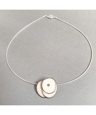Collier riveté en argent et ivoire végétal