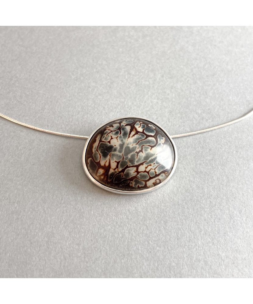 Collier AZUR en ivoire végétal teinté, bleu nuit, et argent massif