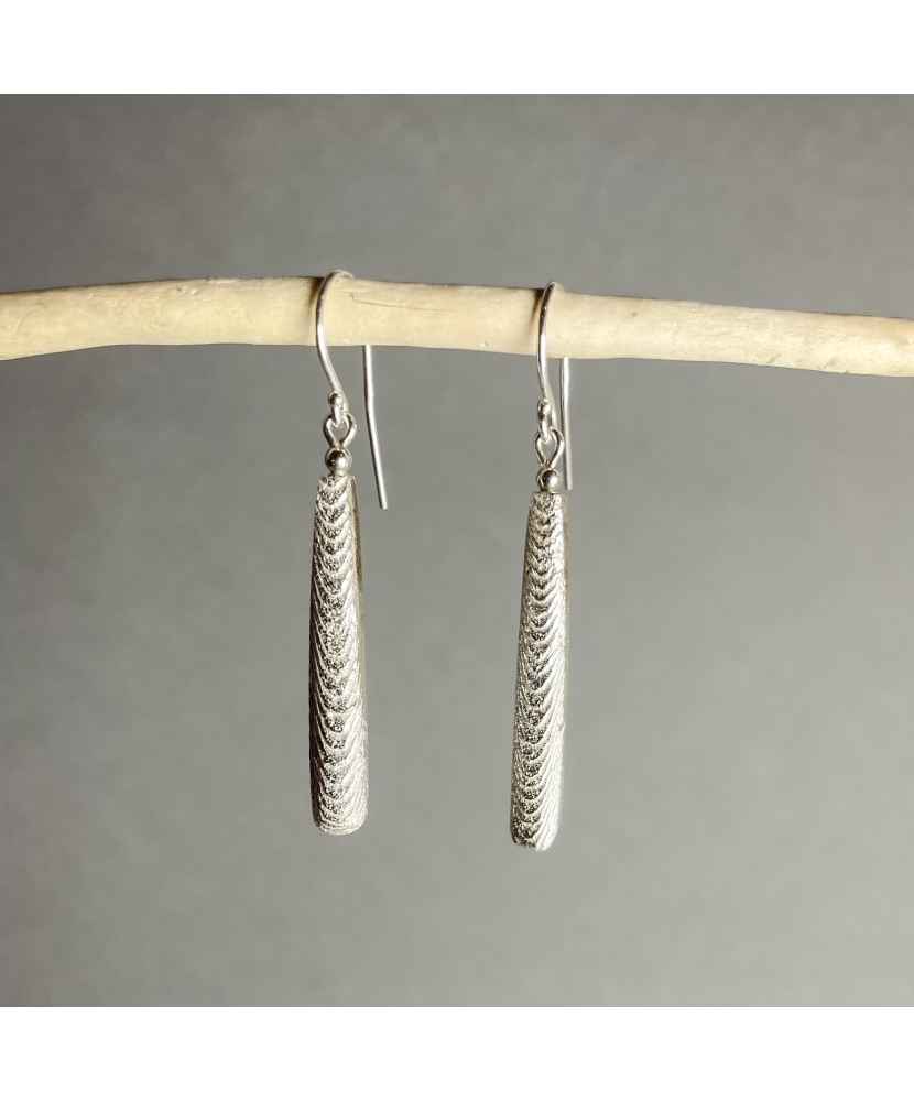 Boucles Gouttes Seppia en argent massif recyclé fondu à l'os de seiche