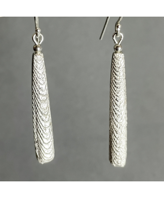 Boucles Gouttes Seppia en argent massif recyclé fondu à l'os de seiche