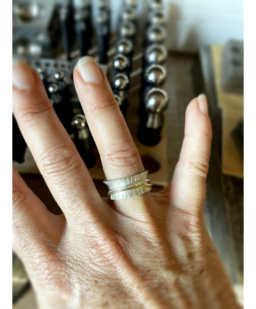 Stage fabrication bague tournante anti-stress  de méditation en argent massif Lège-Cap-Ferret Kokobelli